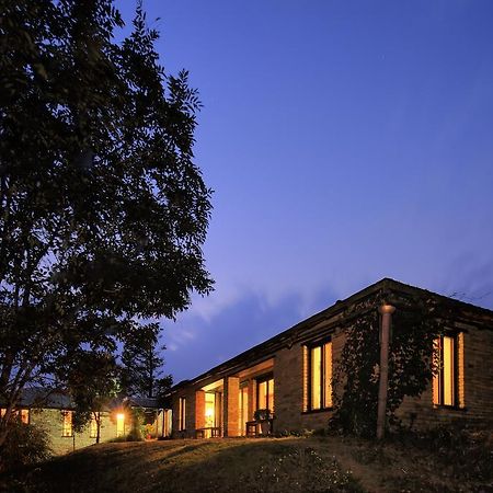 Tiger Mountain Pokhara Lodge Esterno foto