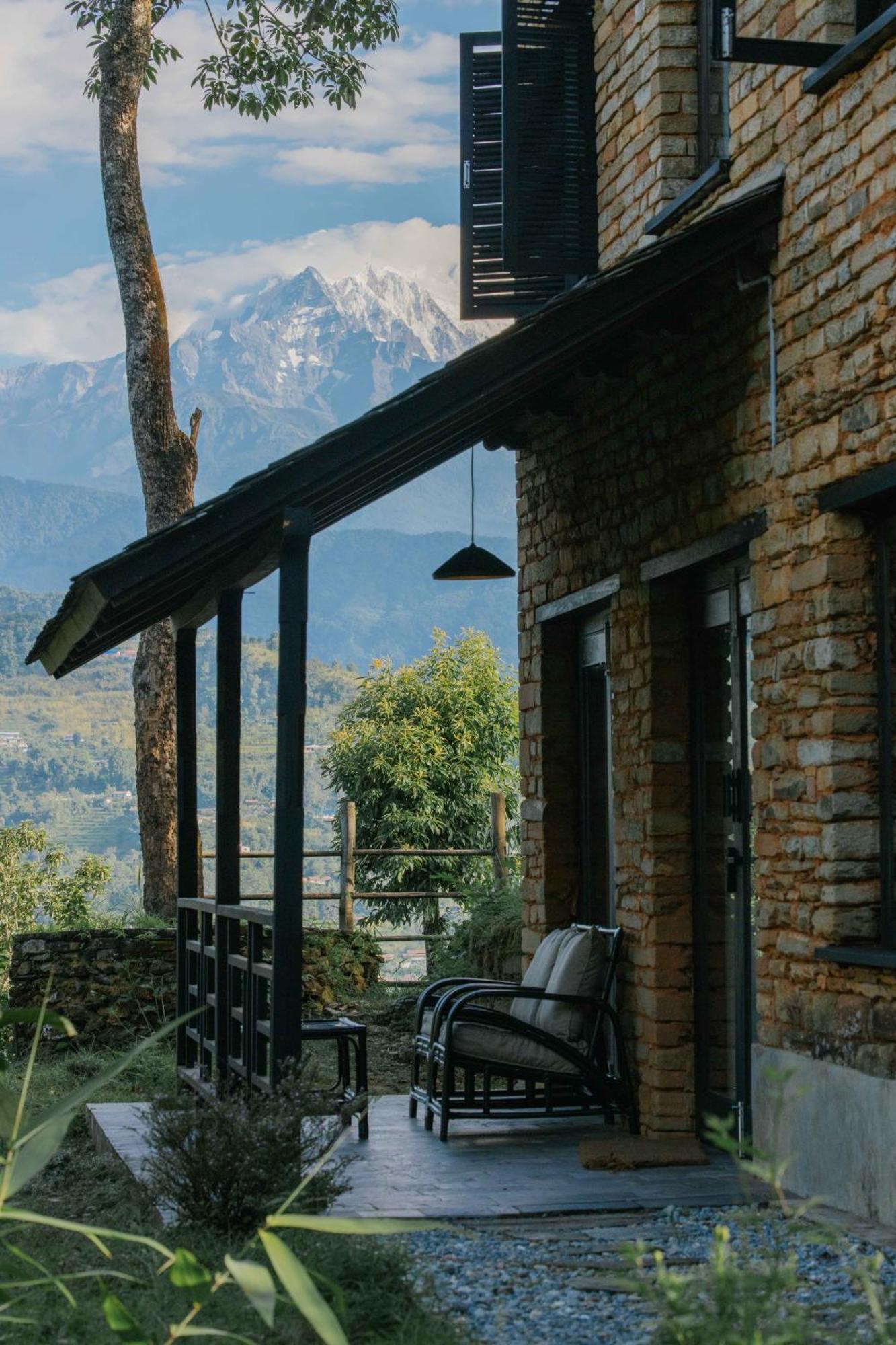 Tiger Mountain Pokhara Lodge Esterno foto