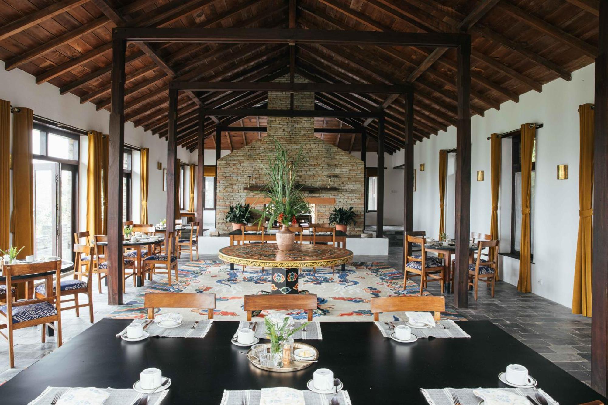 Tiger Mountain Pokhara Lodge Esterno foto