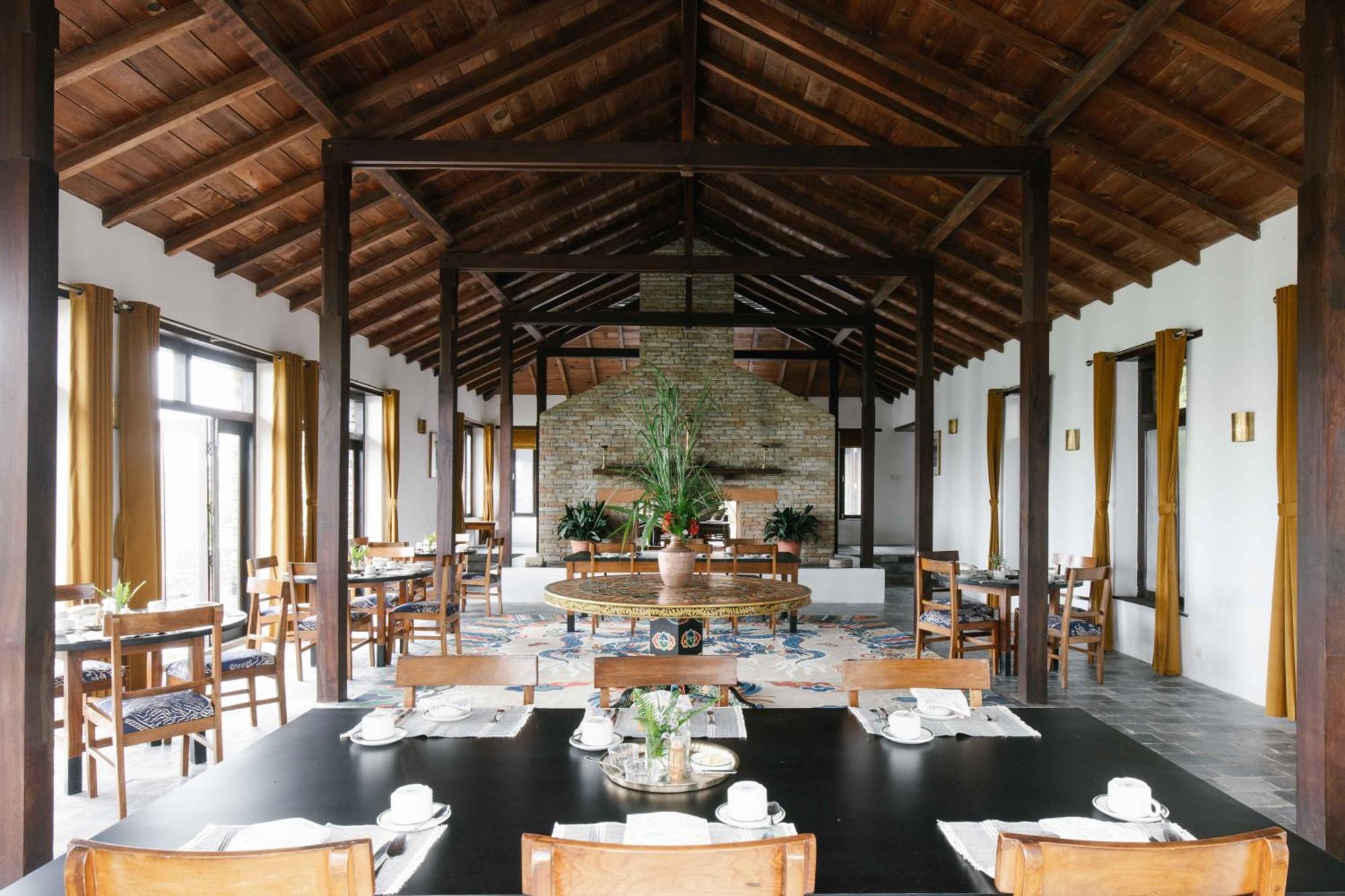 Tiger Mountain Pokhara Lodge Esterno foto