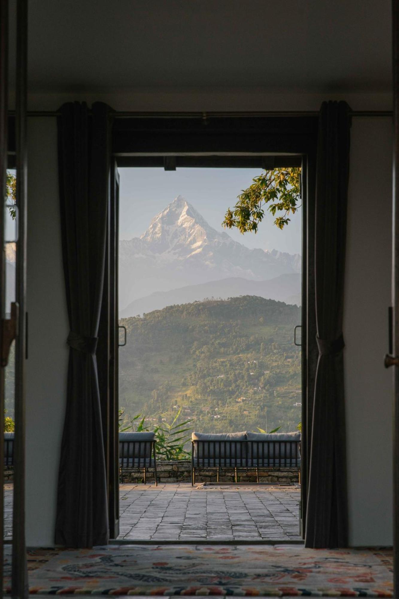 Tiger Mountain Pokhara Lodge Esterno foto